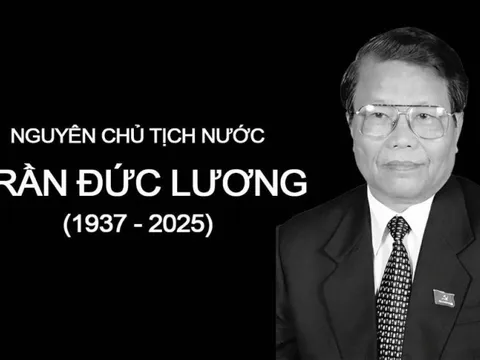 Nhà lãnh đạo có nhiều công lao to lớn với sự nghiệp cách mạng vẻ vang của Đảng và dân tộc