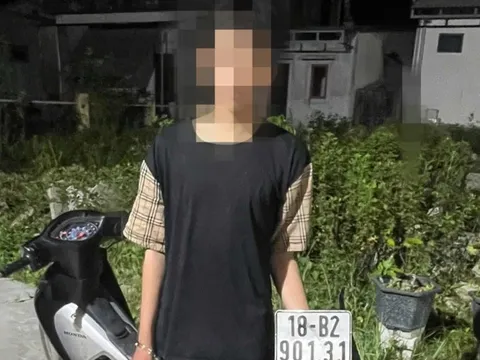 Dùng xe máy ăn trộm để “săn mồi”, đối tượng cùng 2 đồng bọn “sa lưới”
