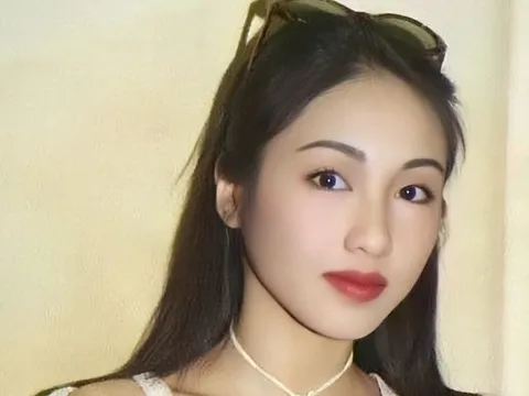 Cuộc sống của "đệ nhất mỹ nhân" từng vướng tin hẹn hò cùng tài tử Lý Hùng, hiện ra sao?