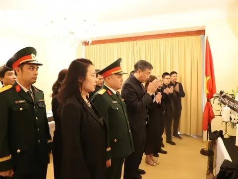 Đại sứ quán Việt Nam tại các nước tổ chức lễ viếng nguyên Chủ tịch nước Trần Đức Lương