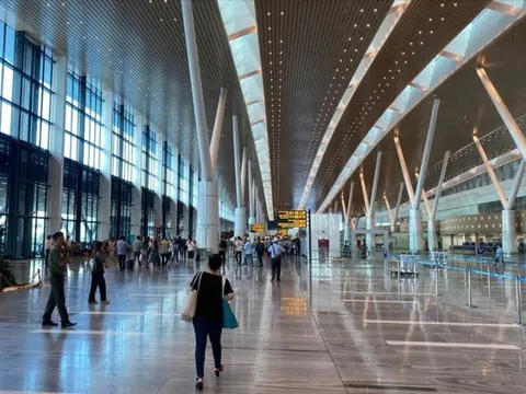 Xử lý dứt điểm tình trạng nước mưa 'dột' tại nhà ga T3 Tân Sơn Nhất