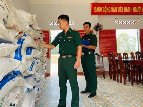 Phát hiện kho chứa 4 tấn đường lậu trị giá hàng trăm triệu đồng tại Bình Định