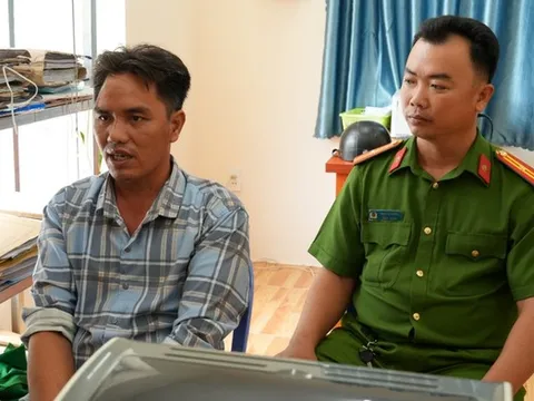 Bắt đối tượng trốn truy nã vì trộm dây thoát sét