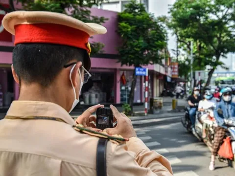 CSGT Hà Nội ghi hình phạt nguội xe máy trên 8 tuyến đường