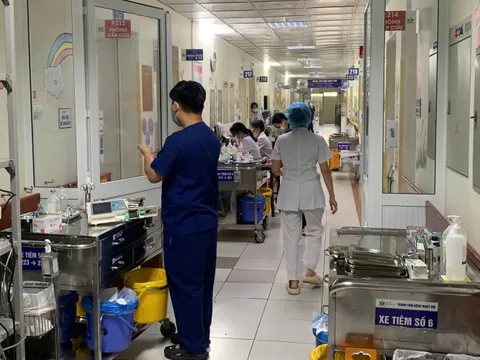 Tổ chức chiến dịch cao điểm phòng bệnh sốt xuất huyết, COVID-19...