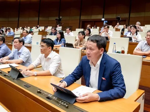 Bổ sung quy định về phát triển công nghiệp hỗ trợ trong đường sắt