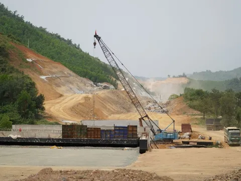 Khẩn trương hoàn thành 20 km đầu tuyến cao tốc Khánh Hòa – Buôn Ma Thuột