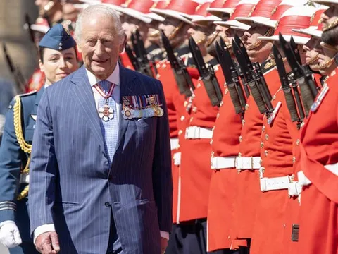 Sự tinh tế của Vua Charles khi phản đối đề xuất của ông Trump đối với Canada