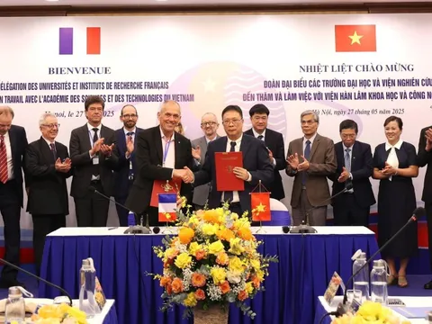 Việt Nam - Pháp mở rộng hợp tác khoa học, công nghệ và đào tạo