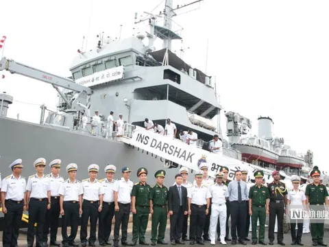 Tàu hải quân Ấn Độ INS Darshak thăm hữu nghị Tp.HCM, thúc đẩy hợp tác biển Việt Nam - Ấn Độ
