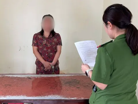 Phát hiện, bắt giữ đối tượng buôn lậu hơn 5,5 tấn nguyên liệu thuốc lá