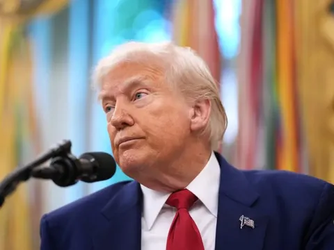 Thuế quan “Ngày giải phóng” của ông Trump bị chặn, Nhà Trắng lên tiếng