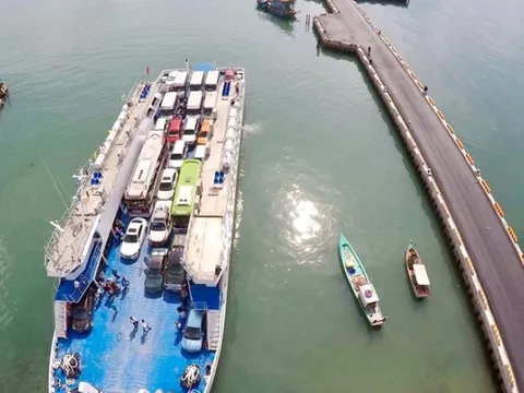 Đề xuất bãi bỏ thủ tục cấp phép phương tiện thủy nội địa vào, rời cảng từ 1/1/2026