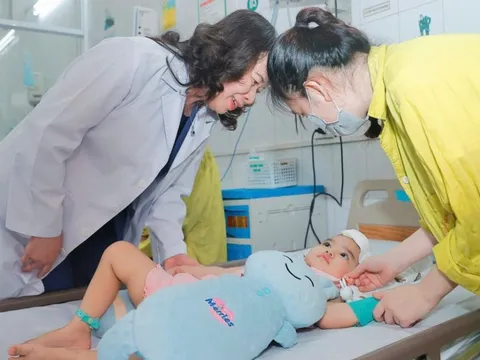 Chăm sóc sức khỏe cho trẻ em là chuẩn bị cho tương lai của đất nước