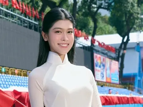 Không chỉ sắc đẹp mà còn là trí tuệ lãnh đạo