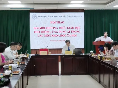 Đổi mới phương thức giáo dục phổ thông, ứng dụng AI trong môn khoa học xã hội