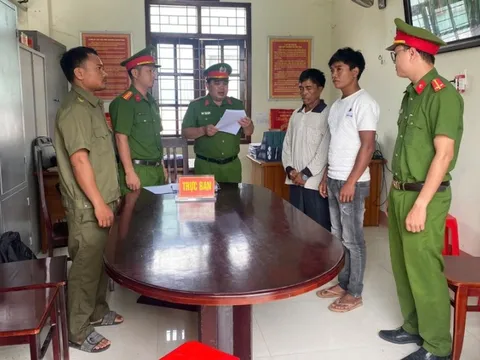 Bắt tạm giam 2 cha con hành hung họ hàng vì mâu thuẫn đất đai