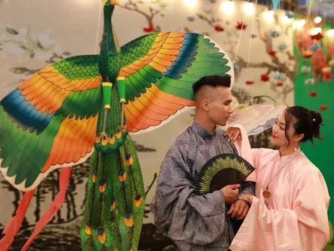 Trải nghiệm văn hoá truyền thống qua triển lãm “Cánh diều tuổi thơ“