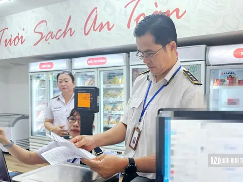 Kiểm tra đột xuất nhiều cửa hàng của Công ty C.P ở Bình Dương