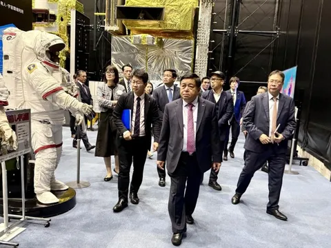 Phó Thủ tướng Nguyễn Chí Dũng làm việc với Cơ quan Hàng không vũ trụ Nhật Bản