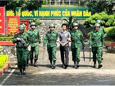 Khởi tố vụ án đối tượng nước ngoài mang ngoại tệ giả vào Việt Nam đổi tiền để tiêu thụ