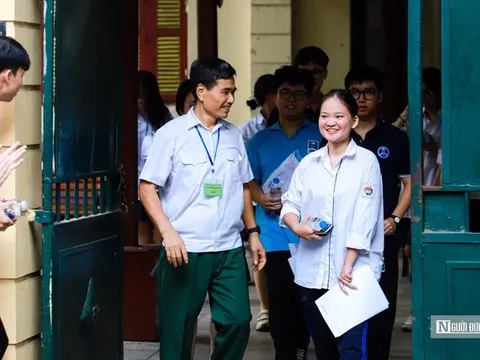 Đề thi, gợi ý đáp án môn Ngữ văn thi vào lớp 10 tại Hà Nội năm 2025