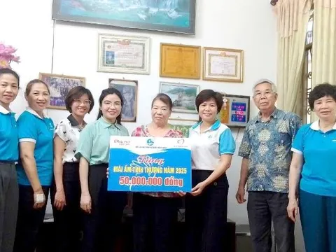 Bàn giao nhà mái ấm tình thương cho gia đình phụ nữ khó khăn tại Thanh Xuân