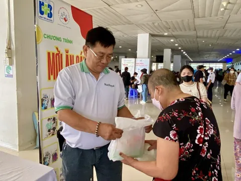 Nutifood tiếp sức dinh dưỡng cho bệnh nhân khó khăn