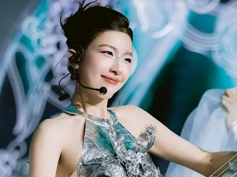 Em xinh Hằng Lamoon đa tài, gây bất ngờ