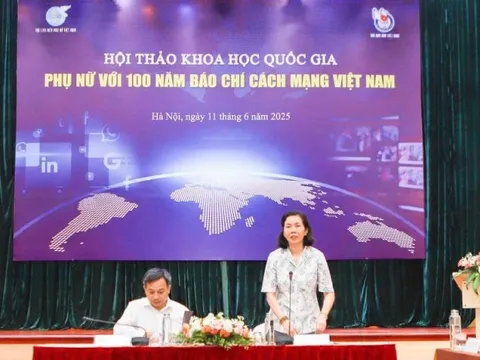 Tôn vinh những đóng góp bền bỉ của các thế hệ nhà báo nữ