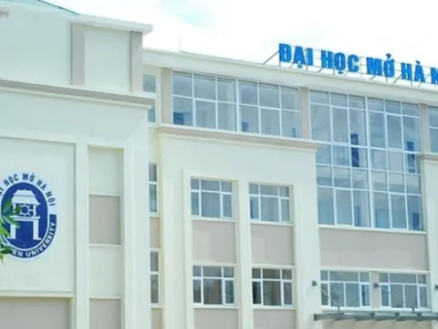 Thêm trường đại học bổ sung xét tuyển tổ hợp C00