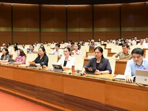 Quốc hội thông qua Nghị quyết sắp xếp đơn vị hành chính cấp tỉnh