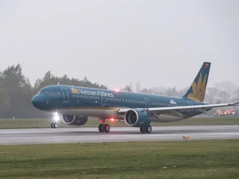 Đảm bảo an toàn tuyệt đối hoạt động bay, ứng phó với bão số 1