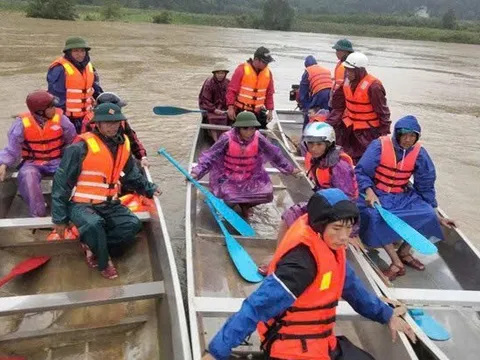 Hai chị em mất tích trong đêm do mưa lũ bất thường tại Quảng Bình