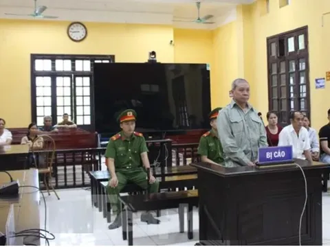 "Xuống tay" dã man với vợ chỉ vì khó chịu với tiếng đài niệm Phật, người đàn ông trả giá đắt