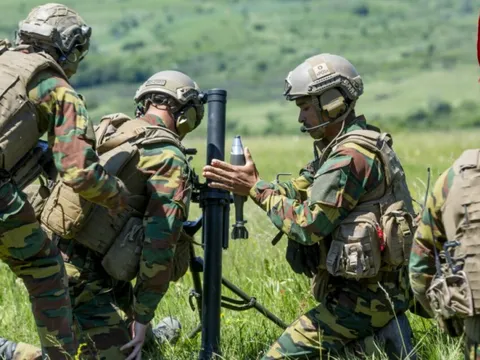 Tự ví mình là “học sinh kém trong lớp”, nước NATO này không "mặn mà" với mục tiêu chi 5% GDP cho quốc phòng