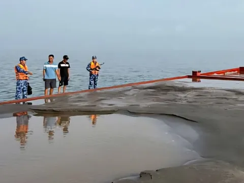 Điều tra phương tiện vận chuyển 1.400m3 cát không rõ nguồn gốc