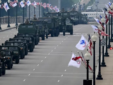 Diễu hành quân sự ở Washington, DC: Ông Trump nói “đã đến lúc” nước Mỹ ăn mừng thành công quân sự của mình