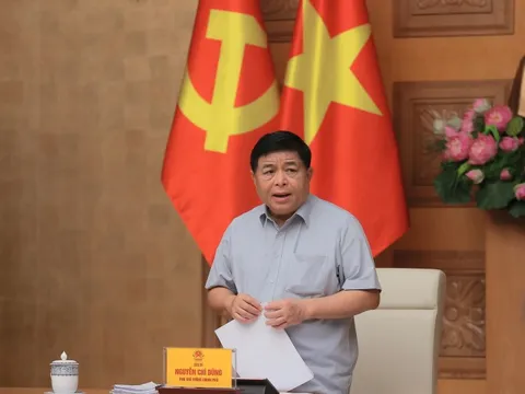 Nghiên cứu, đề xuất ban hành Nghị quyết của Bộ Chính trị về phát triển doanh nghiệp Nhà nước