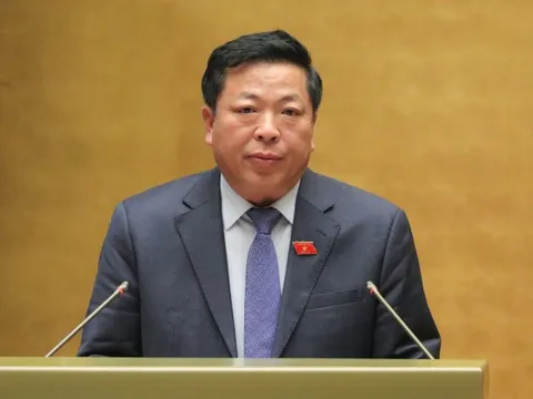 Xây dựng các cơ chế, chính sách đặc thù, đặc biệt để đầu tư phát triển hệ thống đường sắt