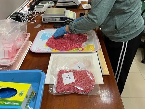 Cảnh sát biển triệt phá chuyên án ma tuý “khủng” ở Quảng Trị