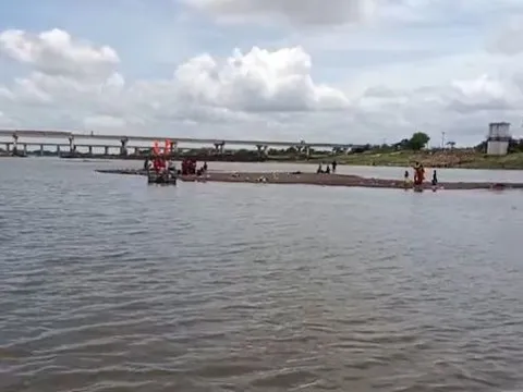 5 người trong một gia đình bị đuối nước, 4 thi thể đã được tìm thấy, 1 người mất tích