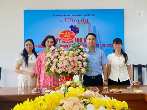 Quận Tây Hồ: Thăm, chúc mừng báo chí nhân 100 năm ngày Báo chí Cách mạng Việt Nam