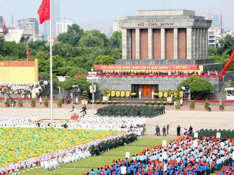 Khẩn trương hoàn thiện, ban hành Đề án diễu binh, diễu hành trong tháng 6/2025