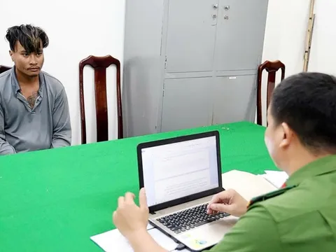 Tạm giữ kẻ chém hàng xóm tử vong vì đâm trúng chó chạy ra đường