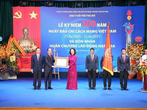 Báo Tuổi trẻ Thủ đô đón nhận Huân chương Lao động hạng Ba, khẳng định vai trò “ngọn đuốc” soi đường cho tuổi trẻ Thủ đô