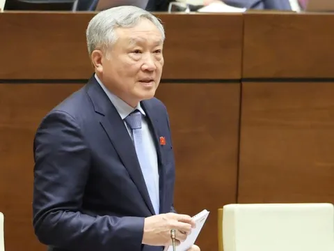 Phải cơ cấu lại nền kinh tế bằng những giải pháp đồng bộ, hiệu quả