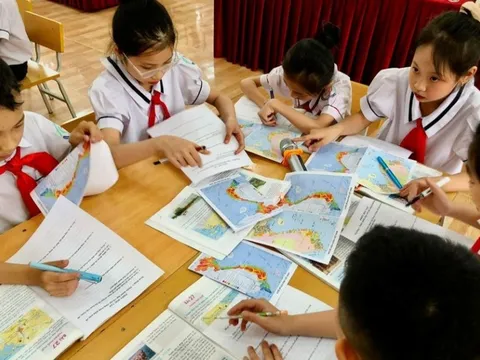 Rà soát, điều chỉnh một số nội dung trong Chương trình Giáo dục phổ thông