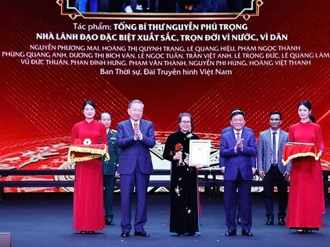 100 năm đồng hành cùng lịch sử vẻ vang của dân tộc