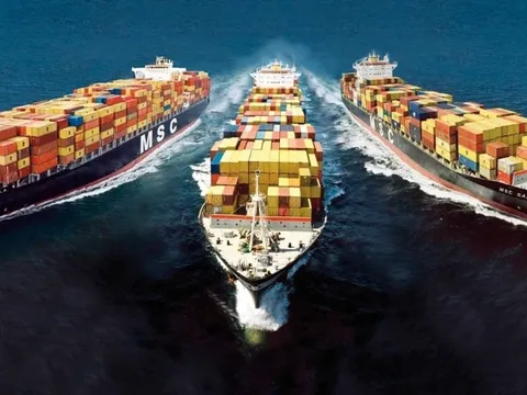 Giá cước vận tải biển tăng mạnh, doanh nghiệp nên cân nhắc phương án thay thế